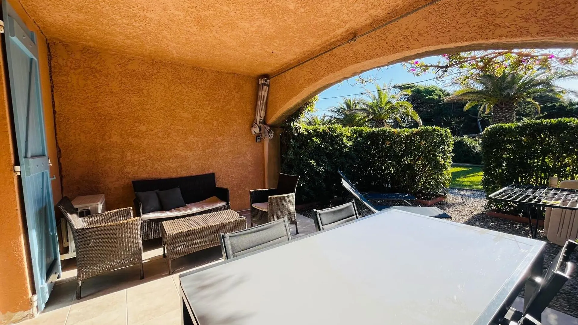 Studio Jade A 100M De La Plage Hyeres 0*,  France